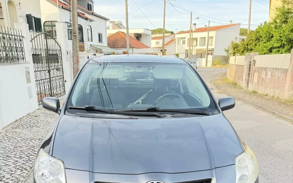 Toyota Auris 1.4 D-4D Sol
