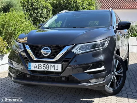 Nissan Qashqai 1.5 dCi N-Connecta J18