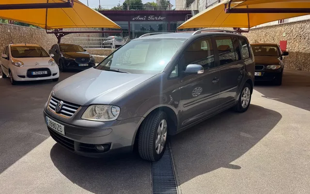 VW Touran 1.9 TDi Highline 7L DSG