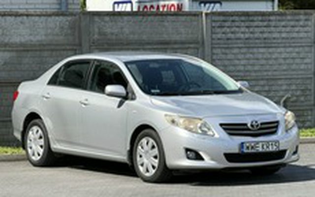 Toyota Corolla Seria E15 2.0dm³ 126KM
