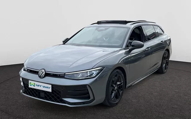 VOLKSWAGEN Passat SW R-LINE🏁 MASSAGE ZETELS PANODAK CAMERA TREKHAAK CARPLAY