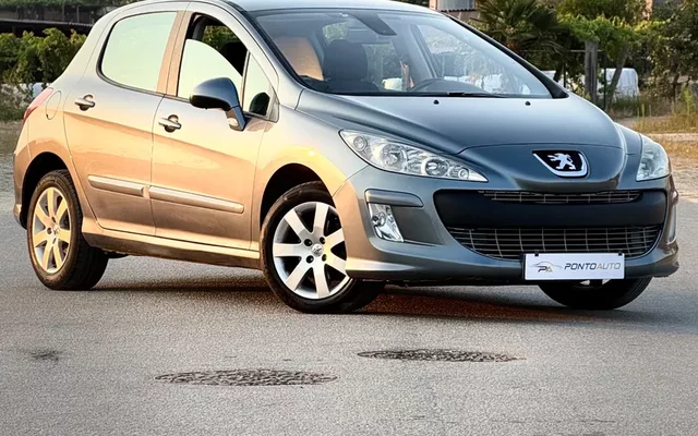 Peugeot 308 1.6 HDi Executive CMP6