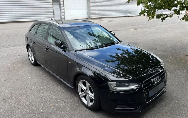 Audi A4 Avant 2.0 TDI Business Line S-line