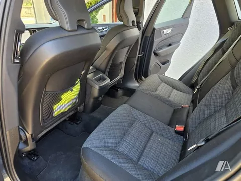 VOLVO XC60 XC60 B4 Core FWD Aut.