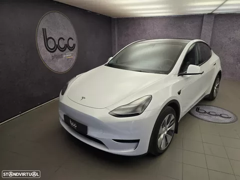 Tesla Model Y Tração Traseira