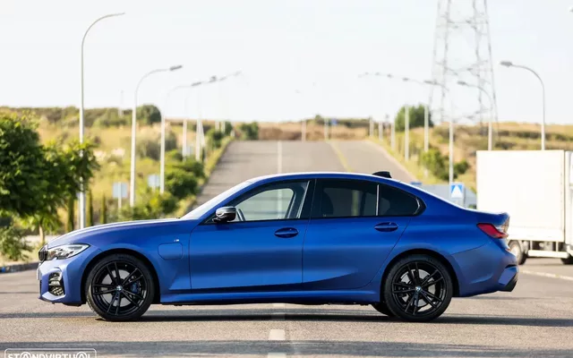 BMW 330 e Pack M Auto