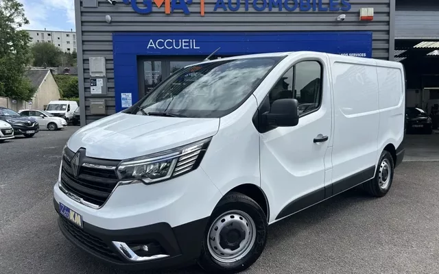 RENAULT TRAFIC FOURGON