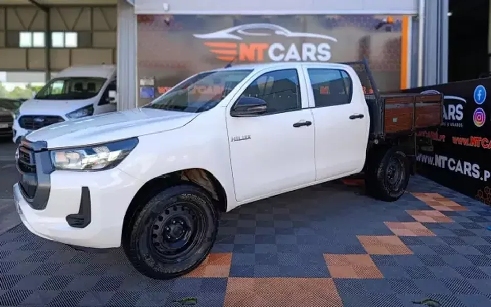 Toyota Hilux 2022 2.4 D-4D 4WD CD CH