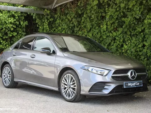 Mercedes-Benz A 250 Limousine e AMG Line