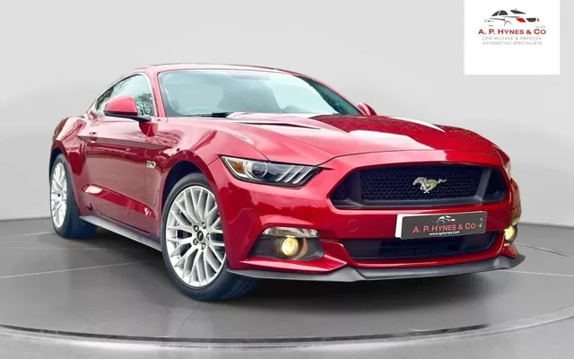 FORD MUSTANG
