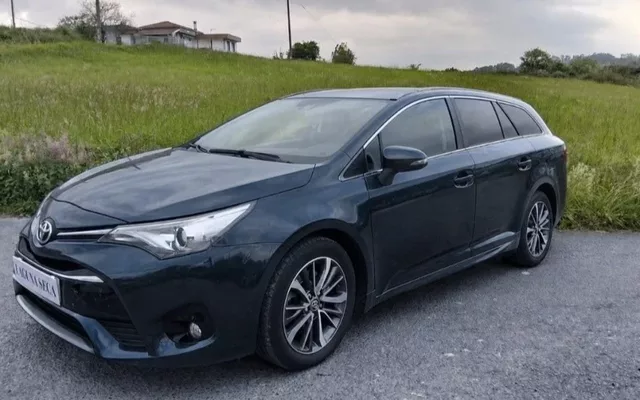 TOYOTA Avensis Avensis TS 150D Advance