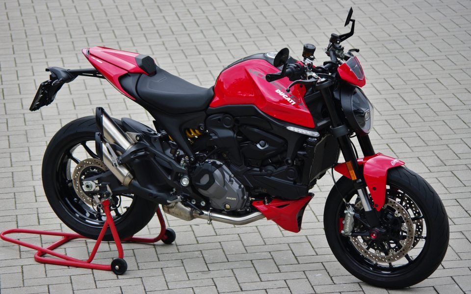 Ducati Monster 937