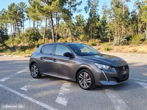 Peugeot 208 PureTech 100 Allure