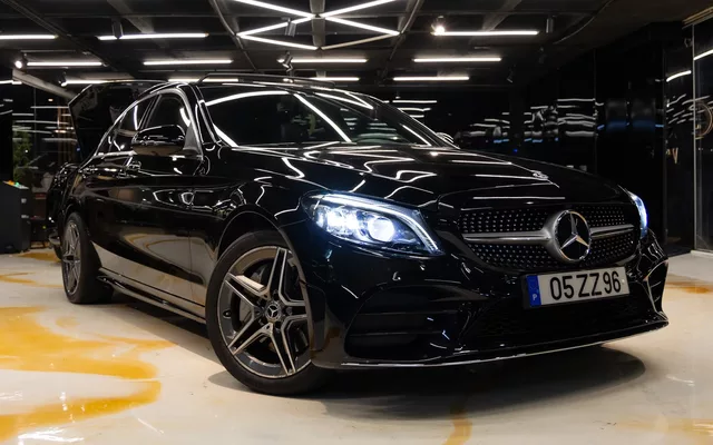 Mercedes-Benz C 300 de AMG Line