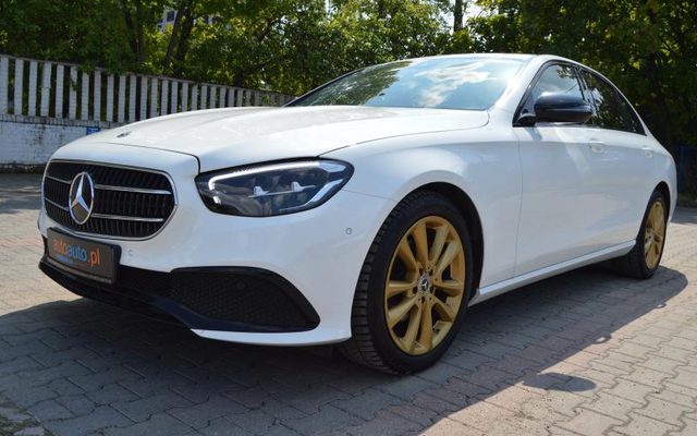 Mercedes E CLASS 2022