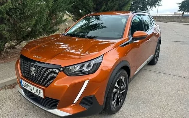 PEUGEOT 2008 1.2 T