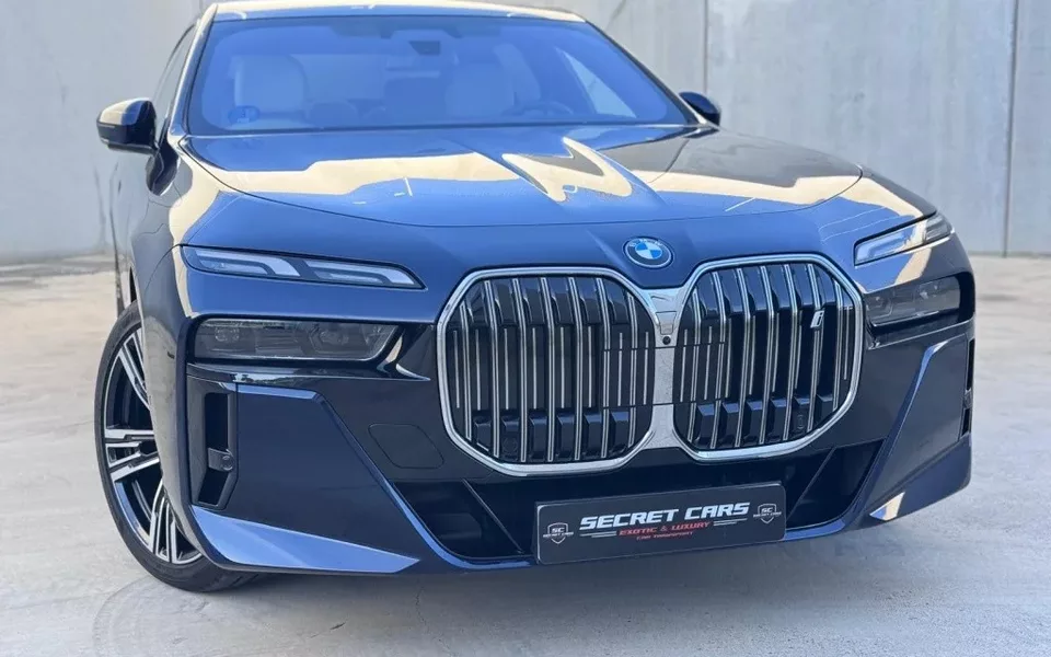 Vendido: BMW Serie 7 i7 xDrive 60 M Sport - 81900€ en Barcelona