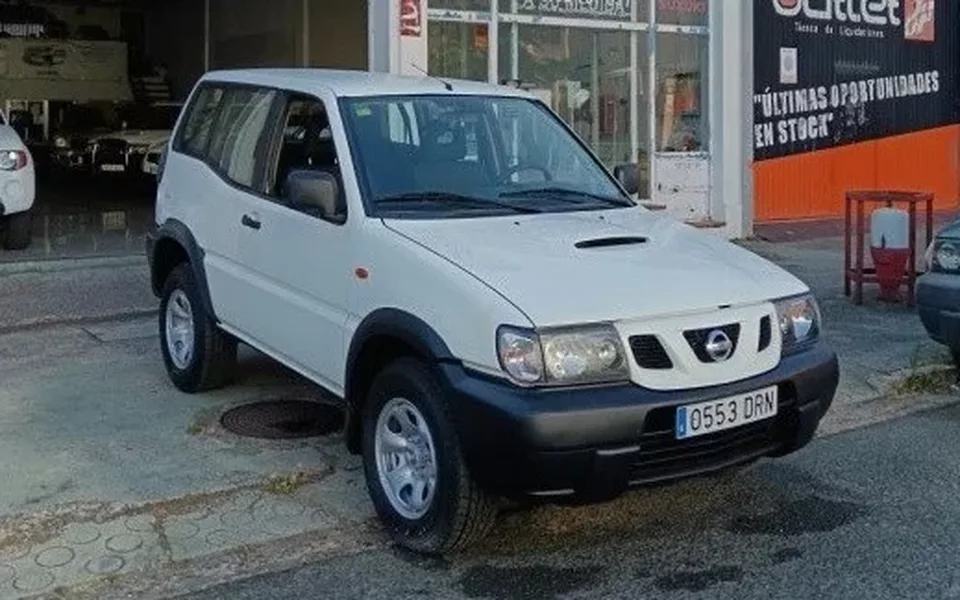NISSAN Terrano Terrano 2.7 TDI Sport
