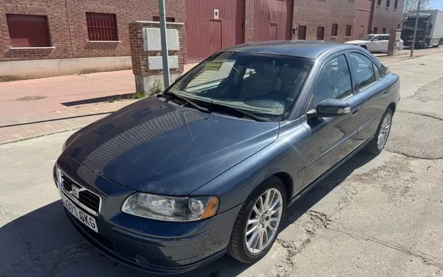 VOLVO S60 S60 2.4 D5 Kinetic 185