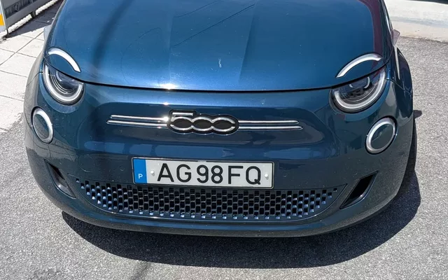 Fiat 500e La Prima