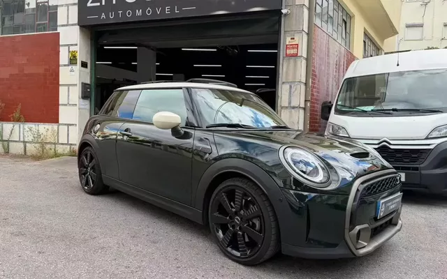 MINI 3 Portas Cooper S Resolute Edition Auto