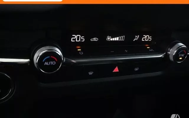 MAZDA CX-30 2.0 e-Skyactiv-X Mild-Hybrid Zenith 2WD