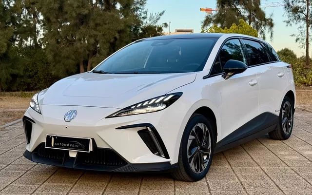 MG MG4 64 kWh Luxury