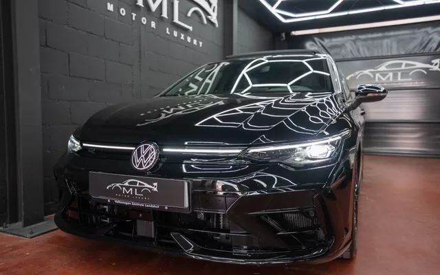 VOLKSWAGEN Golf Golf 2.0 TSI R Black Edition DSG 4Motion 245kW