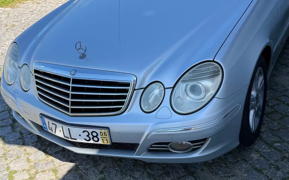 Mercedes-Benz E 220