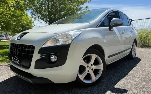 PEUGEOT 3008 3008 1.6HDI Access 115