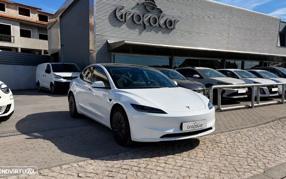 Tesla Model 3 Tração Traseira