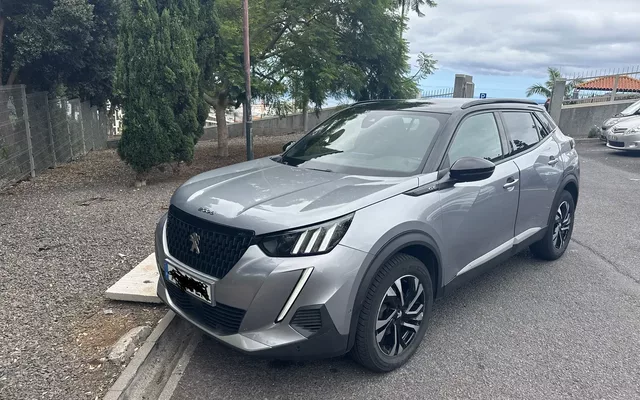 Peugeot 2008 1.2 PureTech GT EAT8