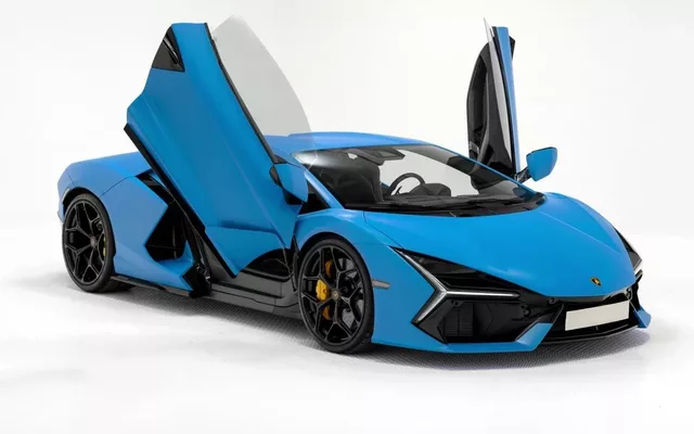 Lamborghini Revuelto