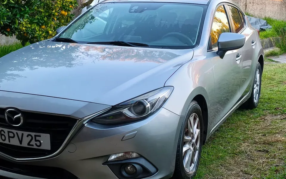 Mazda 3 Hatchback 1.5 Sky-G Evolve HS