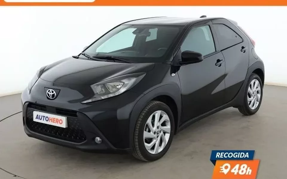 TOYOTA Aygo X Cross 1.0 Play