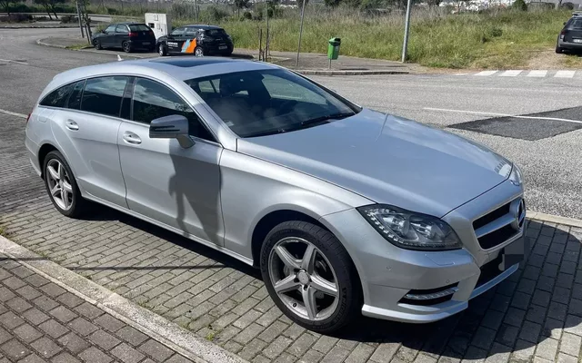 Mercedes-Benz CLS 350 CDi BE Shooting Brake 4-Matic 174g