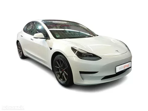 Tesla Model 3 Standard Range Plus RWD
