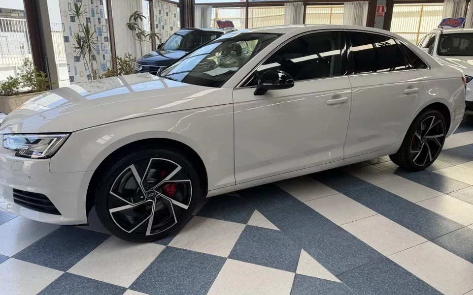 AUDI A4 A4 35 TDI S line S tronic 110kW