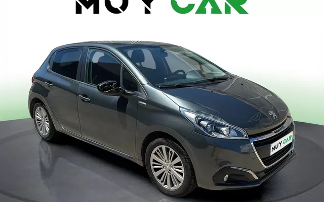 PEUGEOT 208 208 1.2 PureTech Style 82