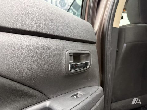 MITSUBISHI Outlander Outlander 220DI-D Motion 2WD 7pl.