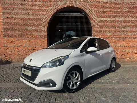 Peugeot 208 1.6 BlueHDi Style