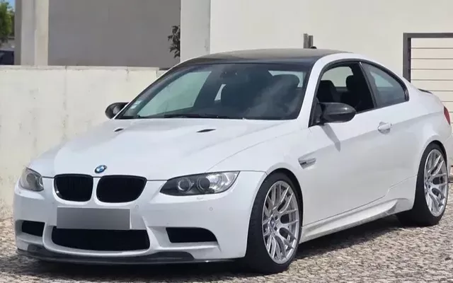 BMW M3 Auto