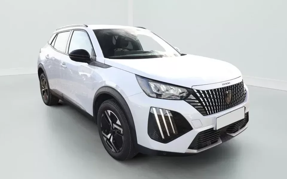 Peugeot 2008 HYBRID 145 ALLURE Zéro km immatriculé