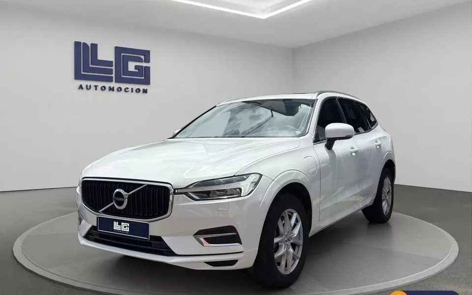 VOLVO XC60 Volvo 2.0 T8 AWD Momentum Auto
