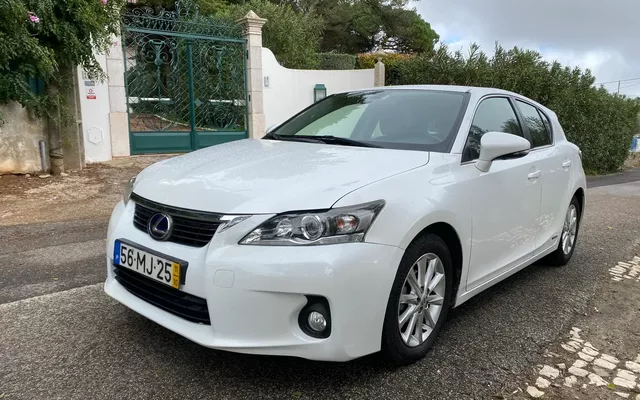 Lexus CT 200h