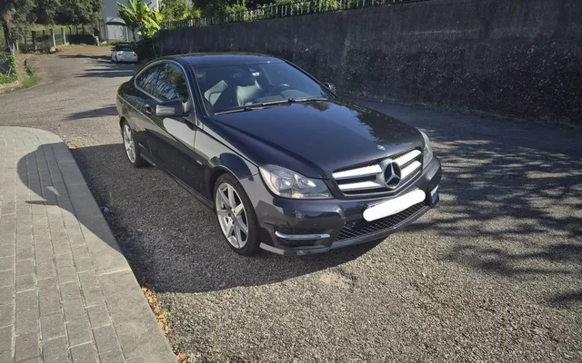 Mercedes-Benz C 220