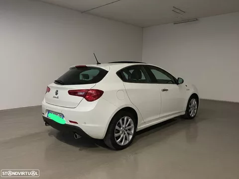 Alfa Romeo Giulietta 2.0 JTDM 16V Turismo