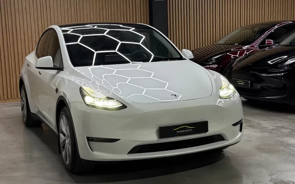 Tesla Model Y Long Range Tração Integral