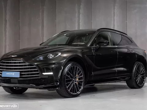 Aston Martin DBX 707