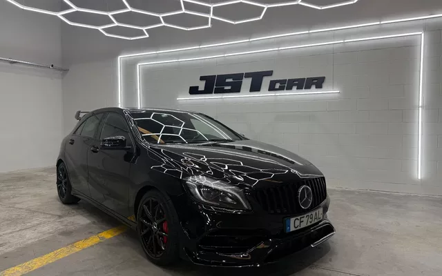Mercedes-Benz A 45 AMG 4Matic Speedshift 7G-DCT